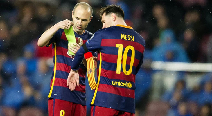 Andres Iniesta Mengajak Lionel Messi Untuk Ikut Memperpanjang Kontraknya.