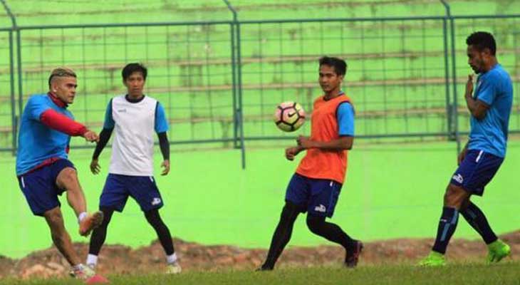 Arema FC Akan Melakukan Latihan Senin Untuk Menantang Bali United